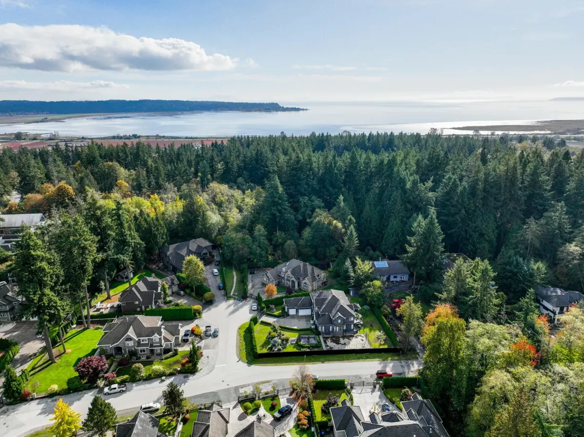 Primary Bathroom Photo of 5479 124b Street, Surrey, BC
