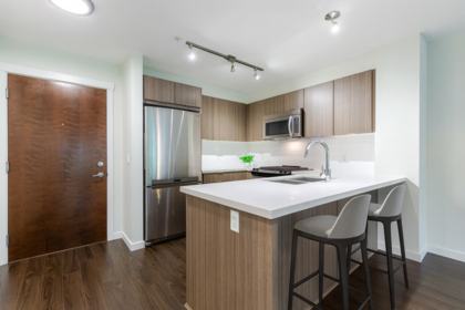 217 3323 151 Street, Surrey, BC, Surrey — Apartment/Condo for sale