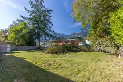 38183 Lombardy Crescent, Squamish, BC, Squamish — Single Family Residence for sale