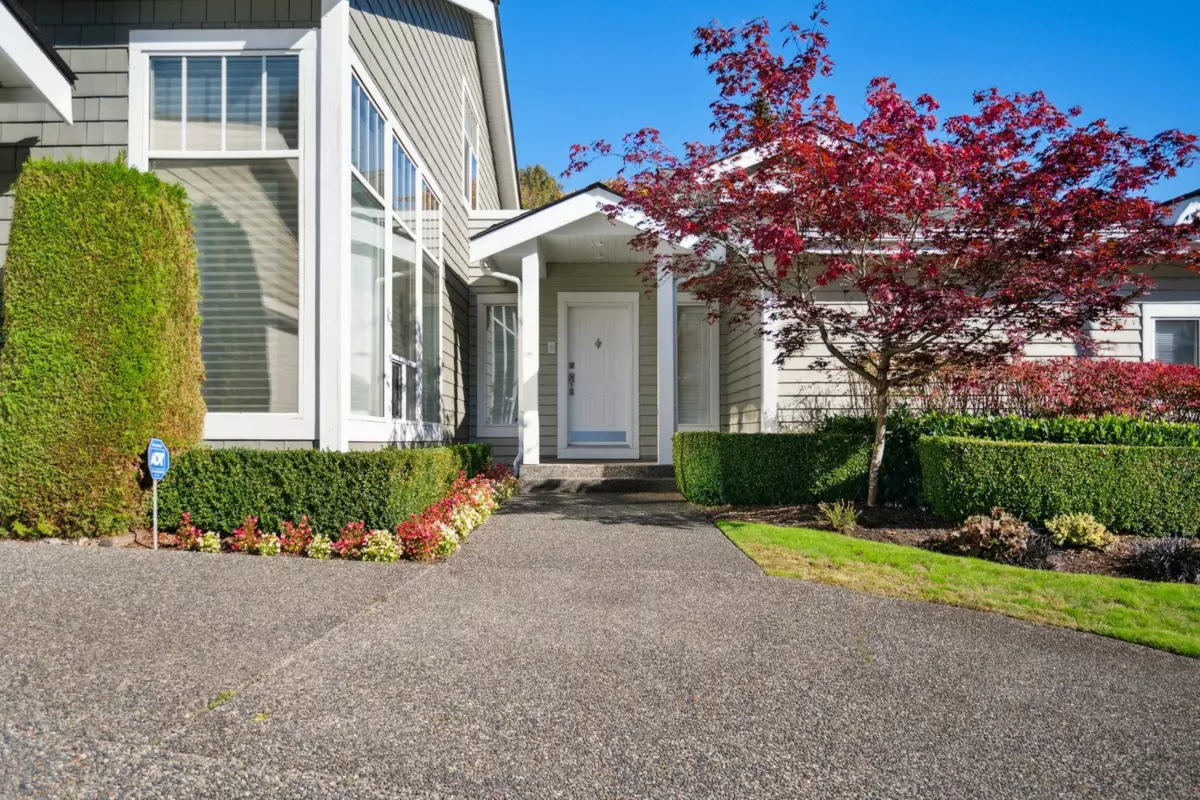 Exterior Front Photo of 1271 3rd Street, West Vancouver, BC