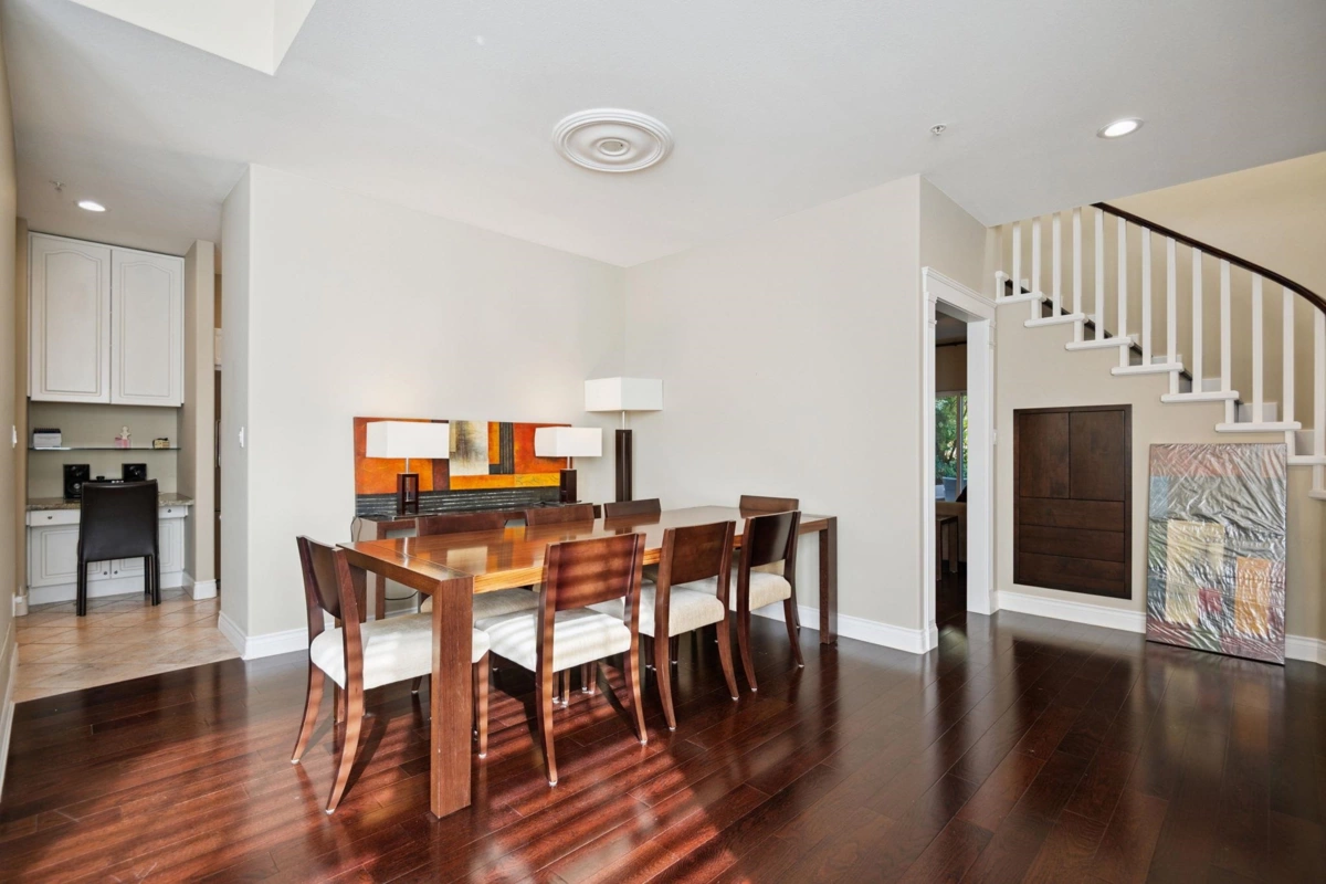 Living Room Photo of 1271 3rd Street, West Vancouver, BC