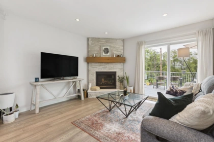 4137 Yale Street, Burnaby, BC, Burnaby — Single Family Residence for sale