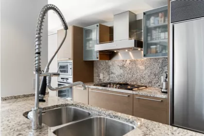 4005 1111 Alberni Street, Vancouver, BC, Vancouver — Apartment/Condo for sale