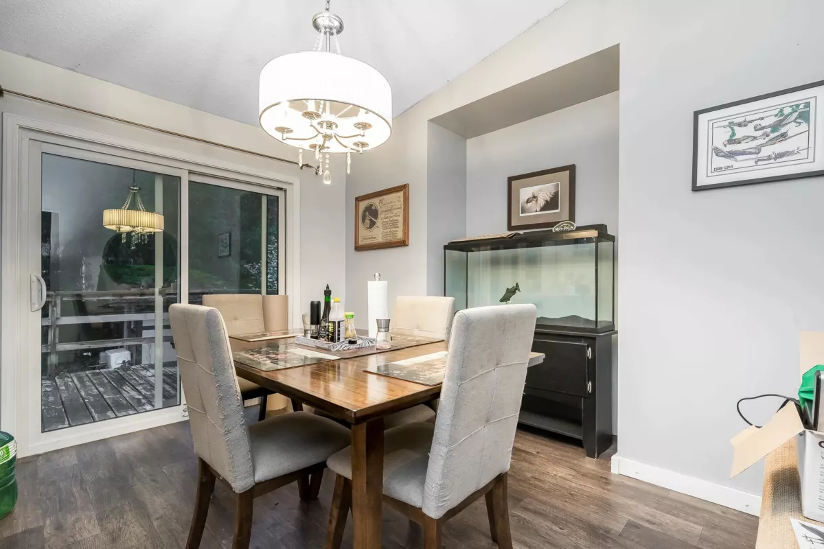 Primary Bathroom Photo of 9417 204a Street, Langley, BC