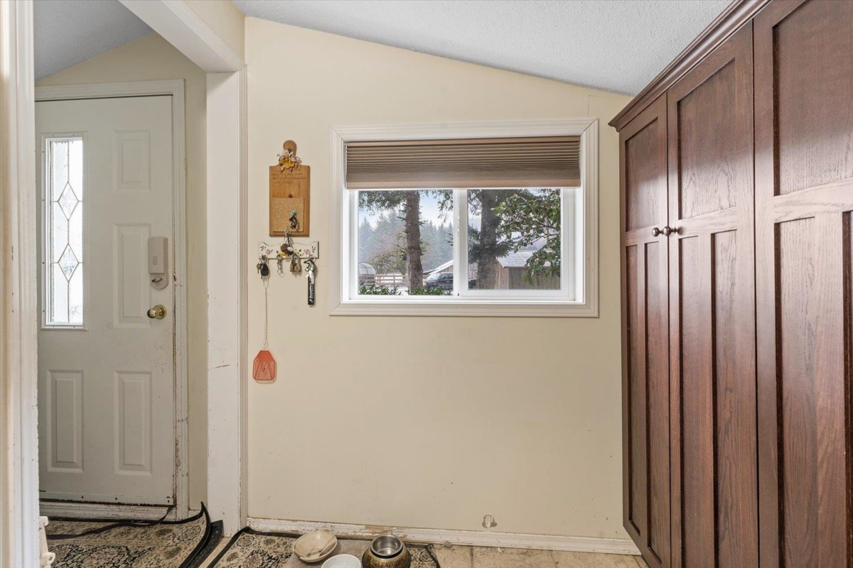 Powder Room Photo of 238 Maple Falls Road, Columbia Valley, BC