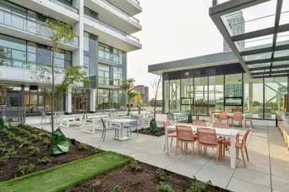 Swimming Pool Photo of 1001 13675 107a Avenue, Surrey, BC