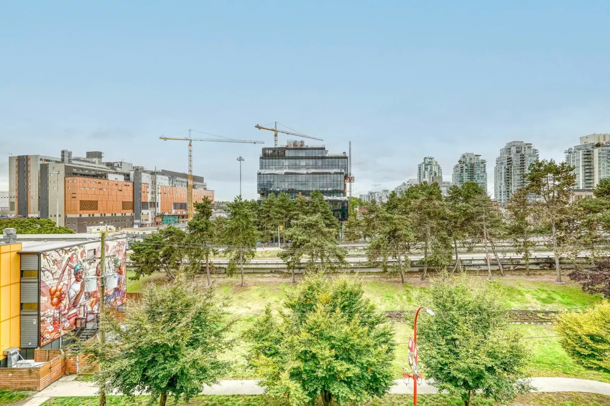 Mudroom Photo of 516 221 Union Street, Vancouver, BC