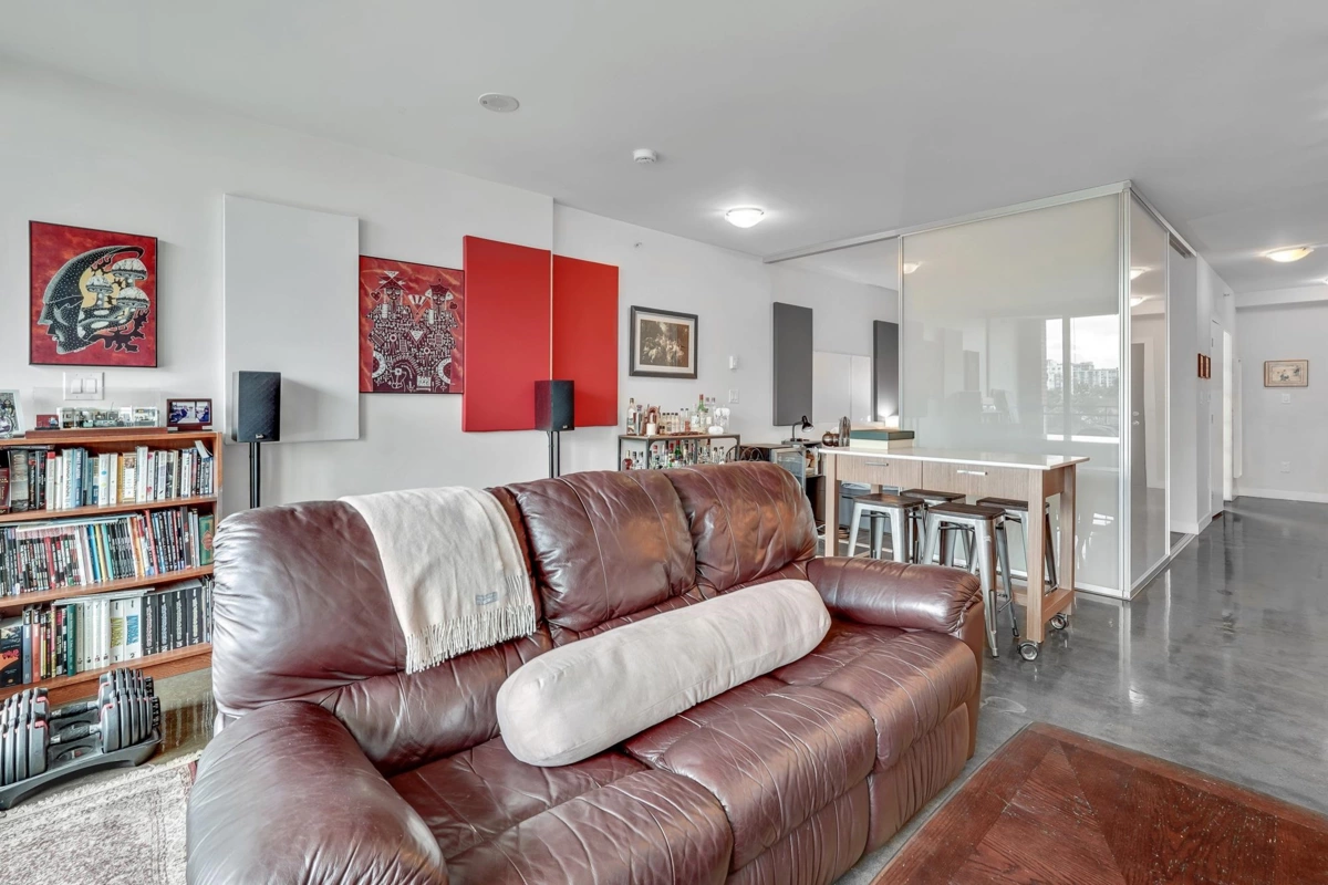 Primary Bathroom Photo of 516 221 Union Street, Vancouver, BC