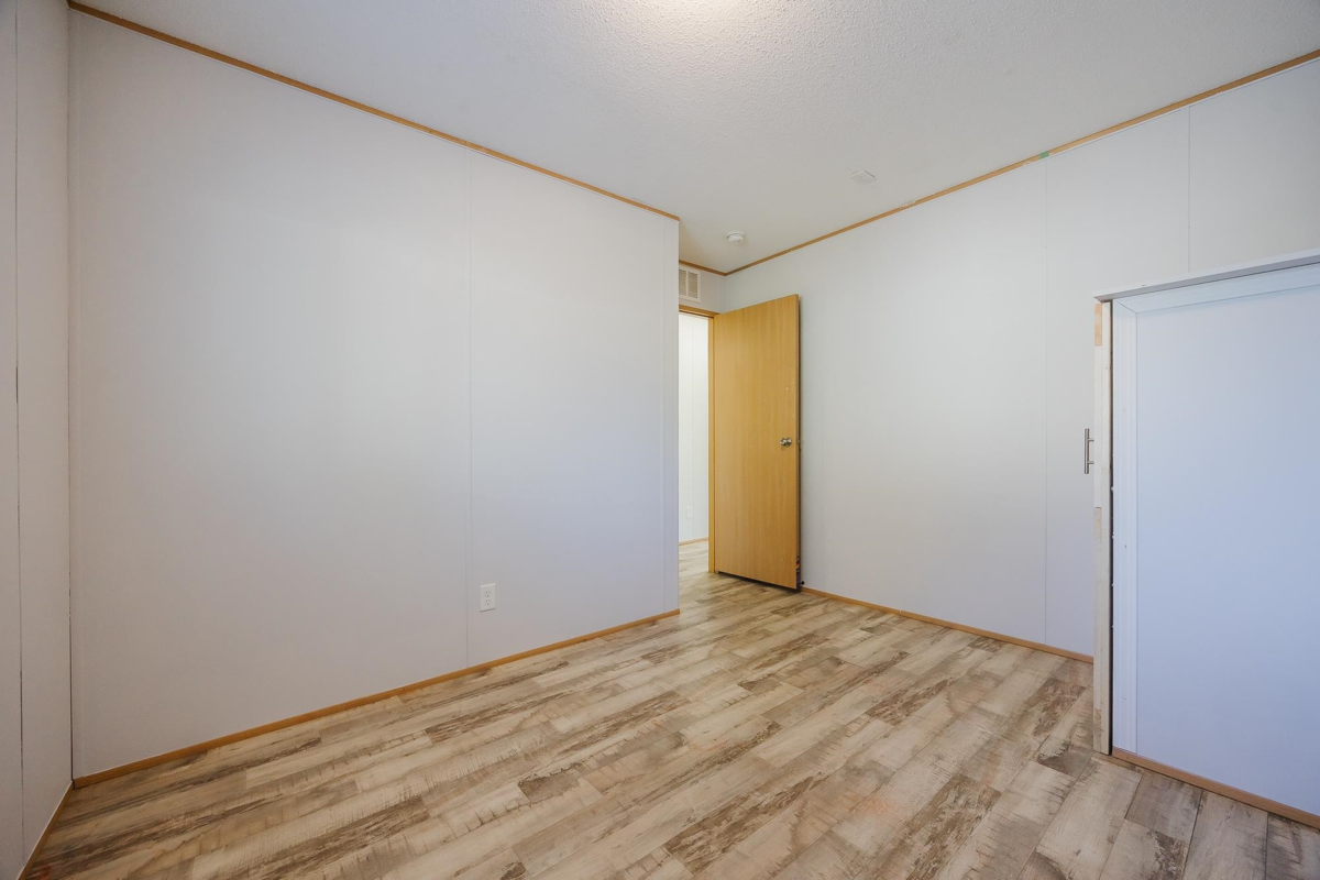 Laundry Room Photo of 28 9267 Shook Road, Mission, BC