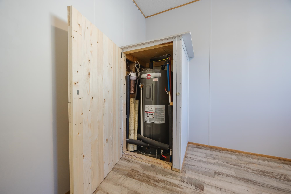 Mudroom Photo of 28 9267 Shook Road, Mission, BC