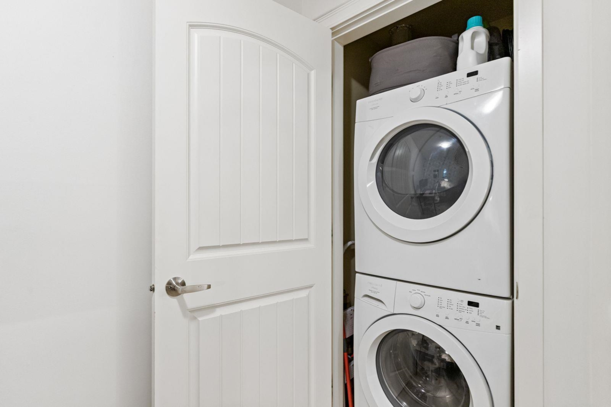 Basement Recreation Room Photo of 215 12565 190a Street, Pitt Meadows, BC