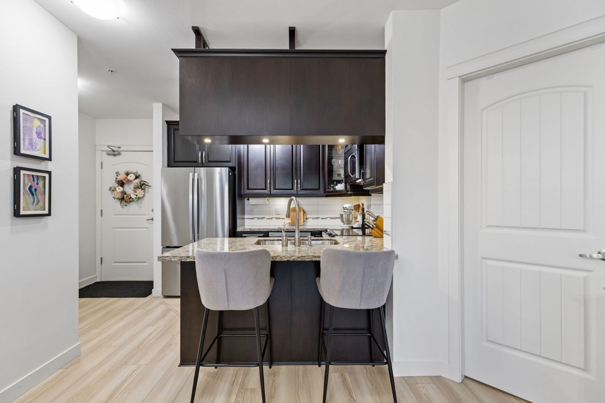 Family Room Photo of 215 12565 190a Street, Pitt Meadows, BC