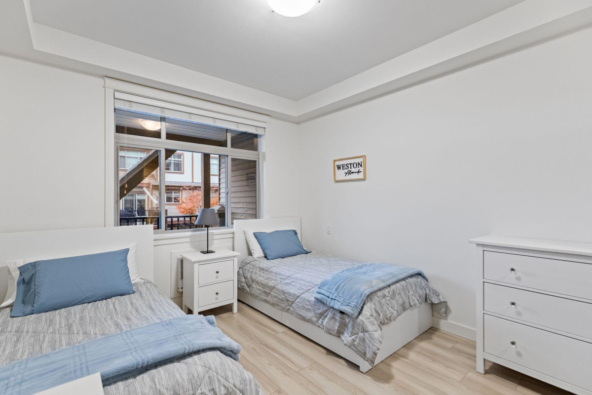 Guest Bathroom Photo of 215 12565 190a Street, Pitt Meadows, BC