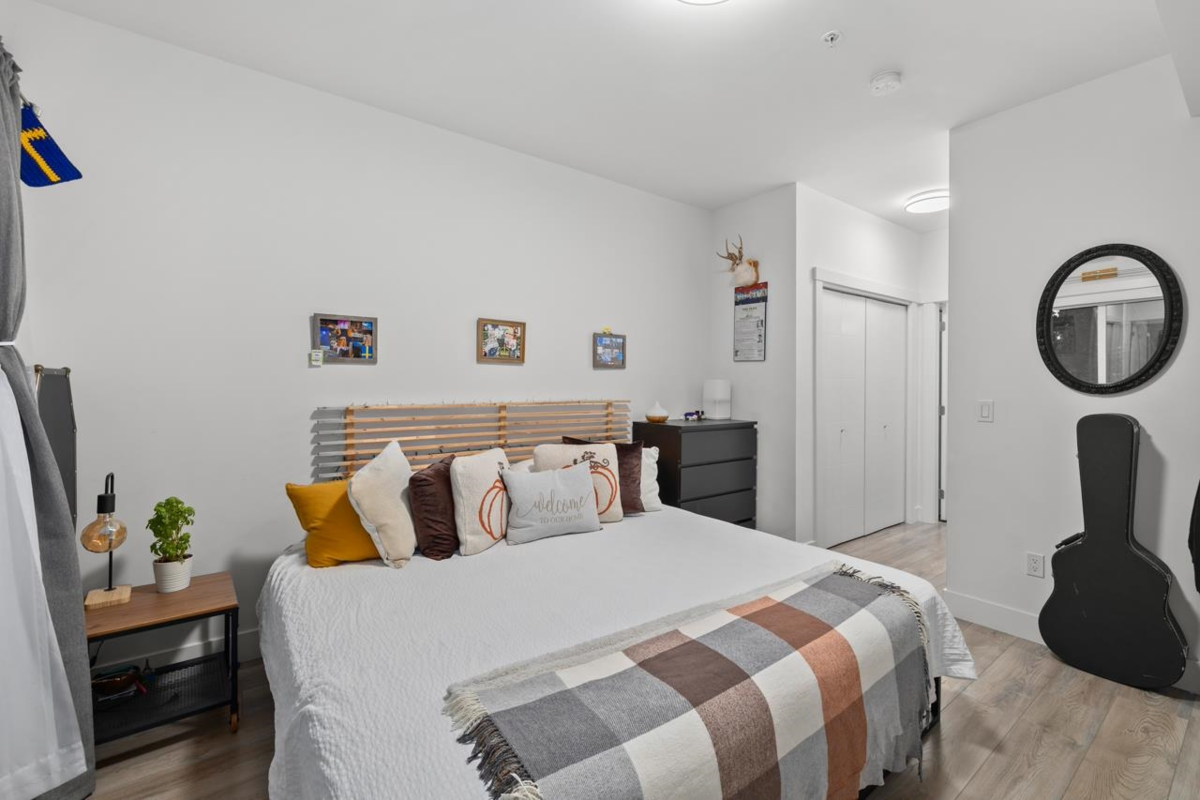 Basement Recreation Room Photo of 306 22577 Royal Crescent, Maple Ridge, BC