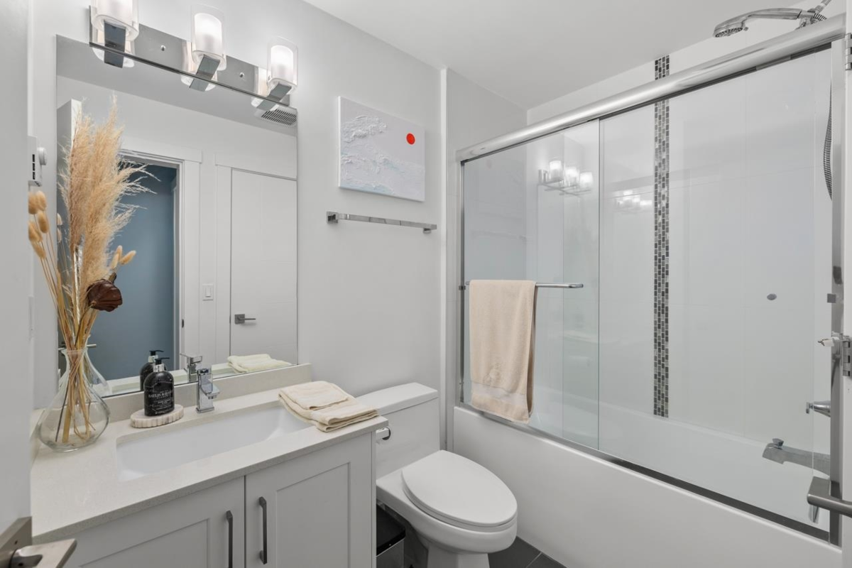 Bedroom 2 Photo of 306 22577 Royal Crescent, Maple Ridge, BC