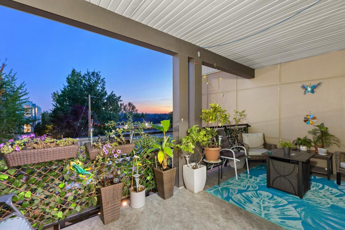 Bedroom 4 Photo of 306 22577 Royal Crescent, Maple Ridge, BC