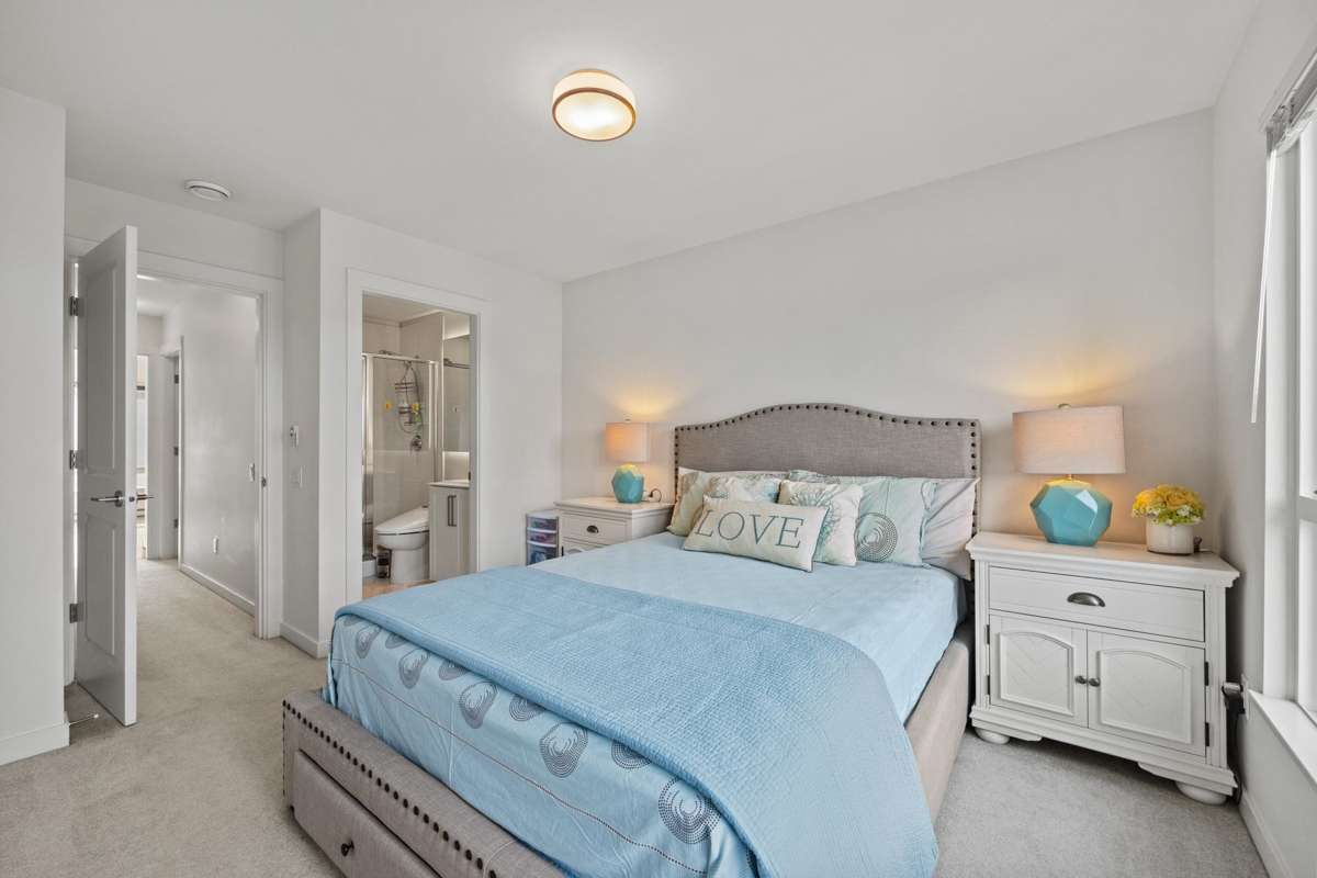 Outdoor Patio Photo of 65 15898 27 Avenue, Surrey, BC