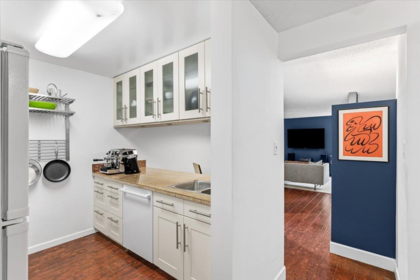 104 1550 Mariner Walk, Vancouver, BC, Vancouver — Apartment/Condo for sale