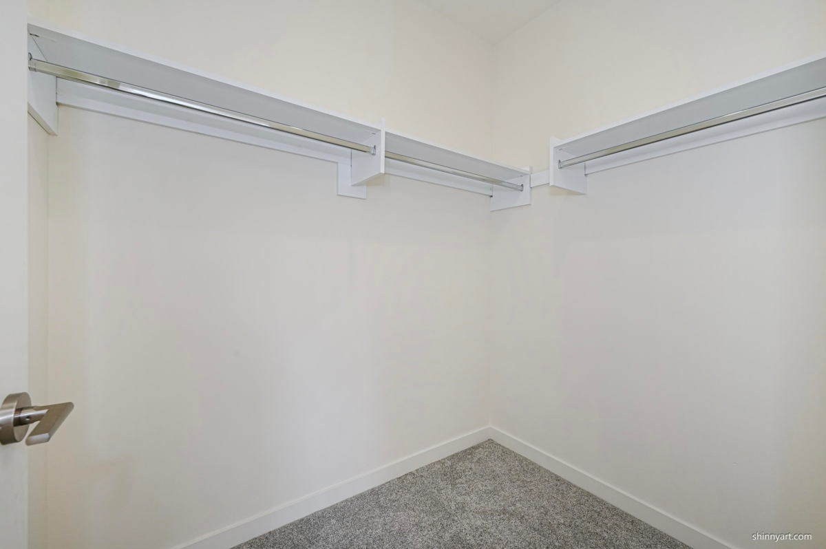 Hallway Photo of 5 6929 Balmoral Street, Burnaby, BC