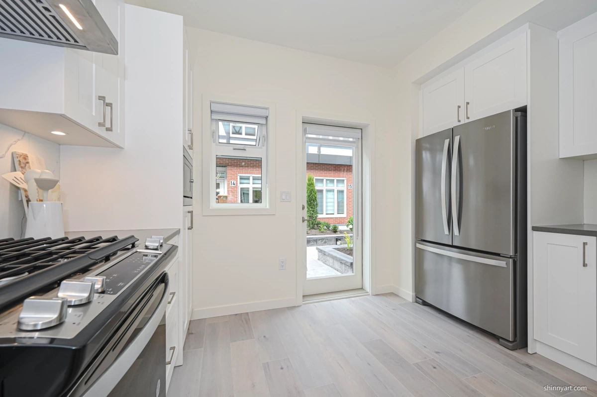 Walk-In Closet Photo of 5 6929 Balmoral Street, Burnaby, BC