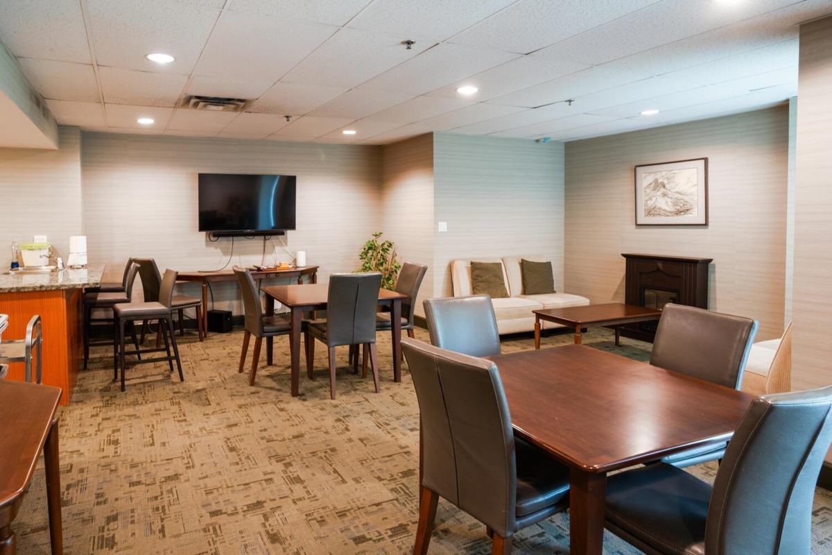 Garden / Landscaping Photo of 1004 200 Newport Drive, Port Moody, BC