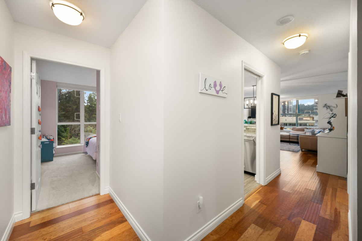 Laundry Room Photo of 1004 200 Newport Drive, Port Moody, BC