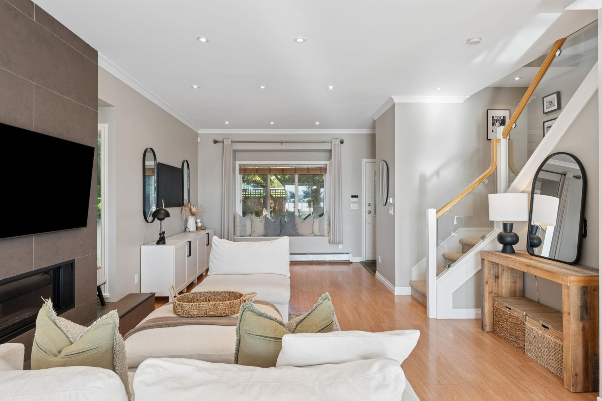 Bedroom 2 Photo of 333 E Keith Road, North Vancouver, BC