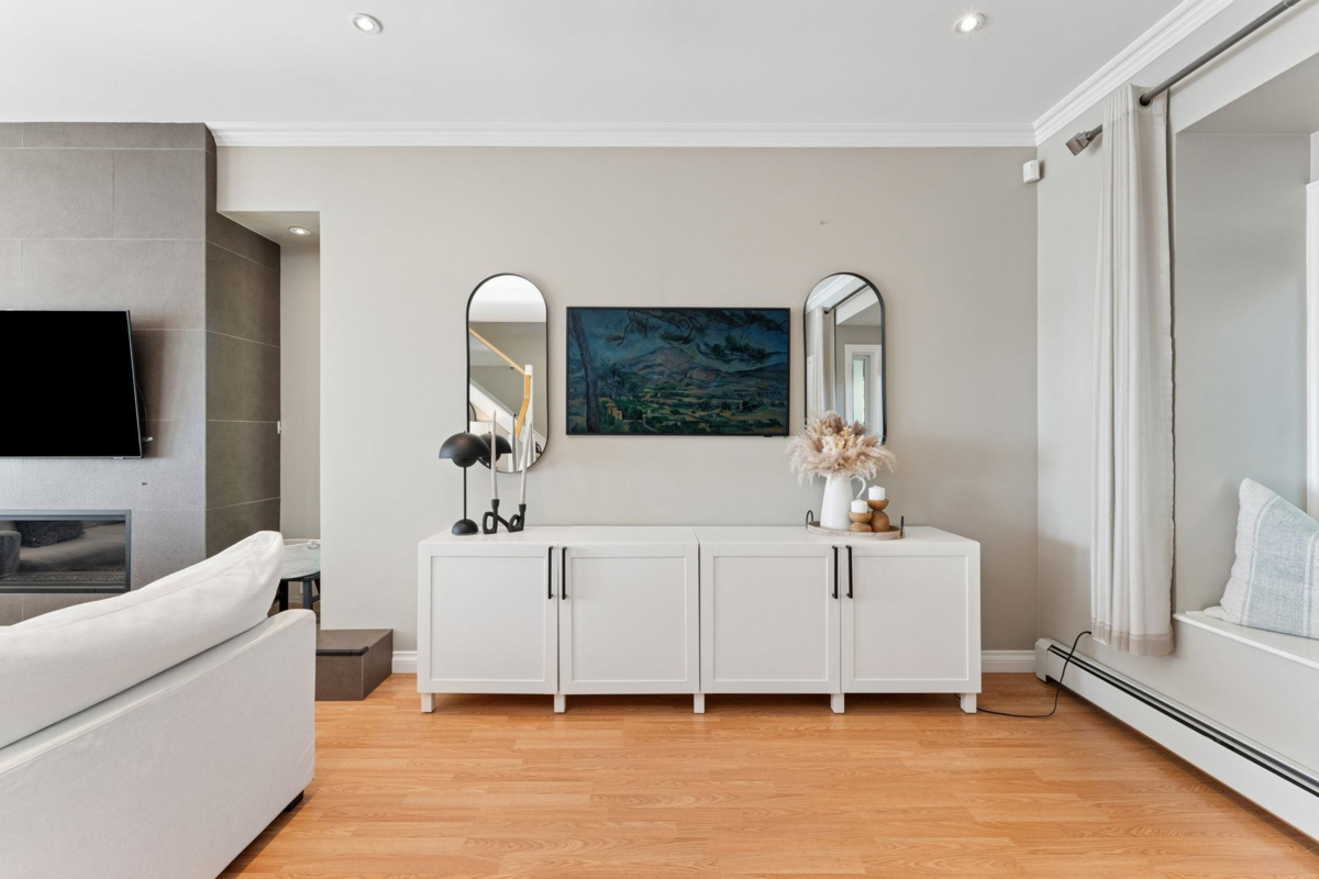 Family Room Photo of 333 E Keith Road, North Vancouver, BC