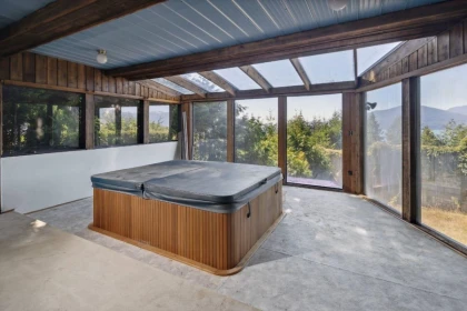Outdoor Deck Photo of 330 Bayview Road, Lions Bay, BC