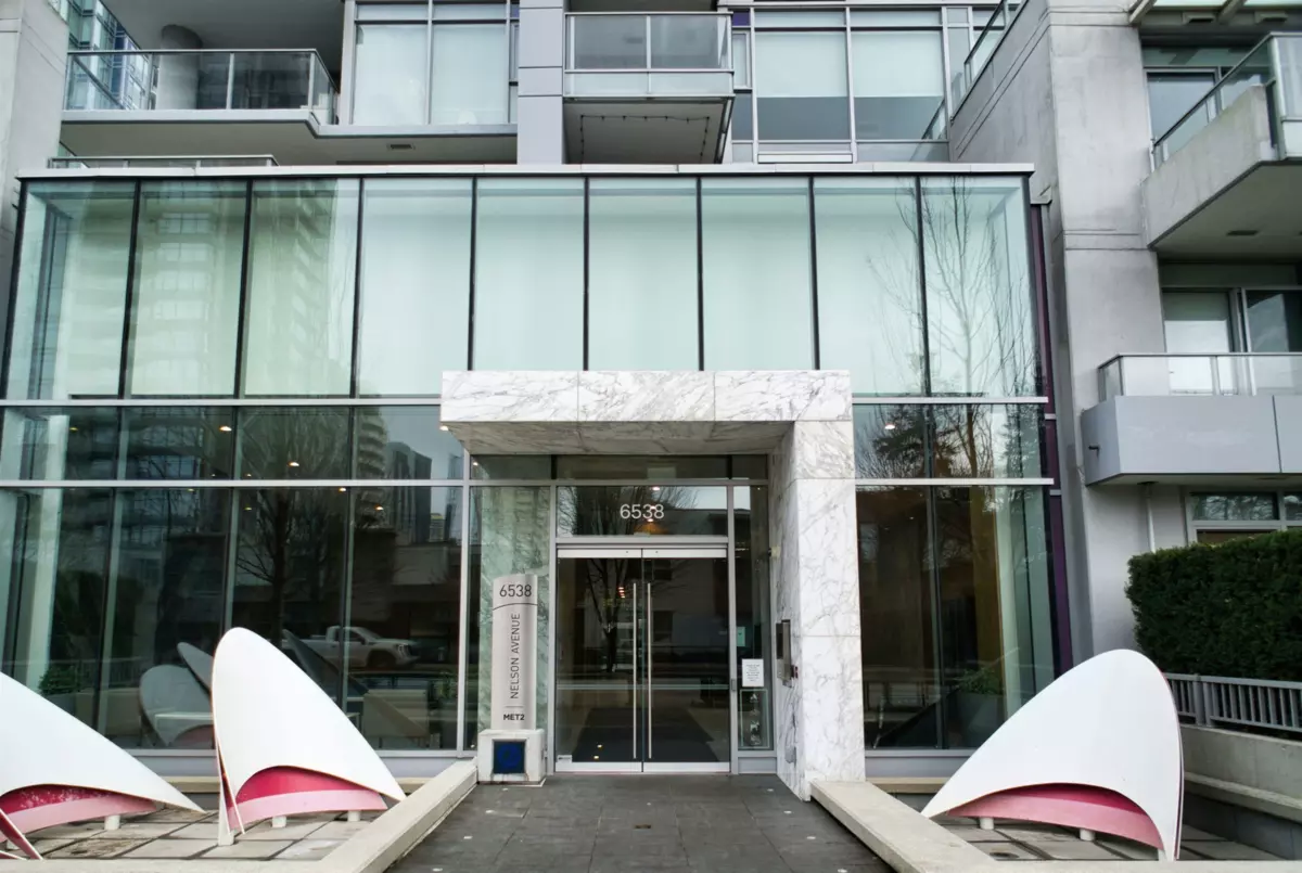 Backyard Photo of 1505 6538 Nelson Avenue, Burnaby, BC