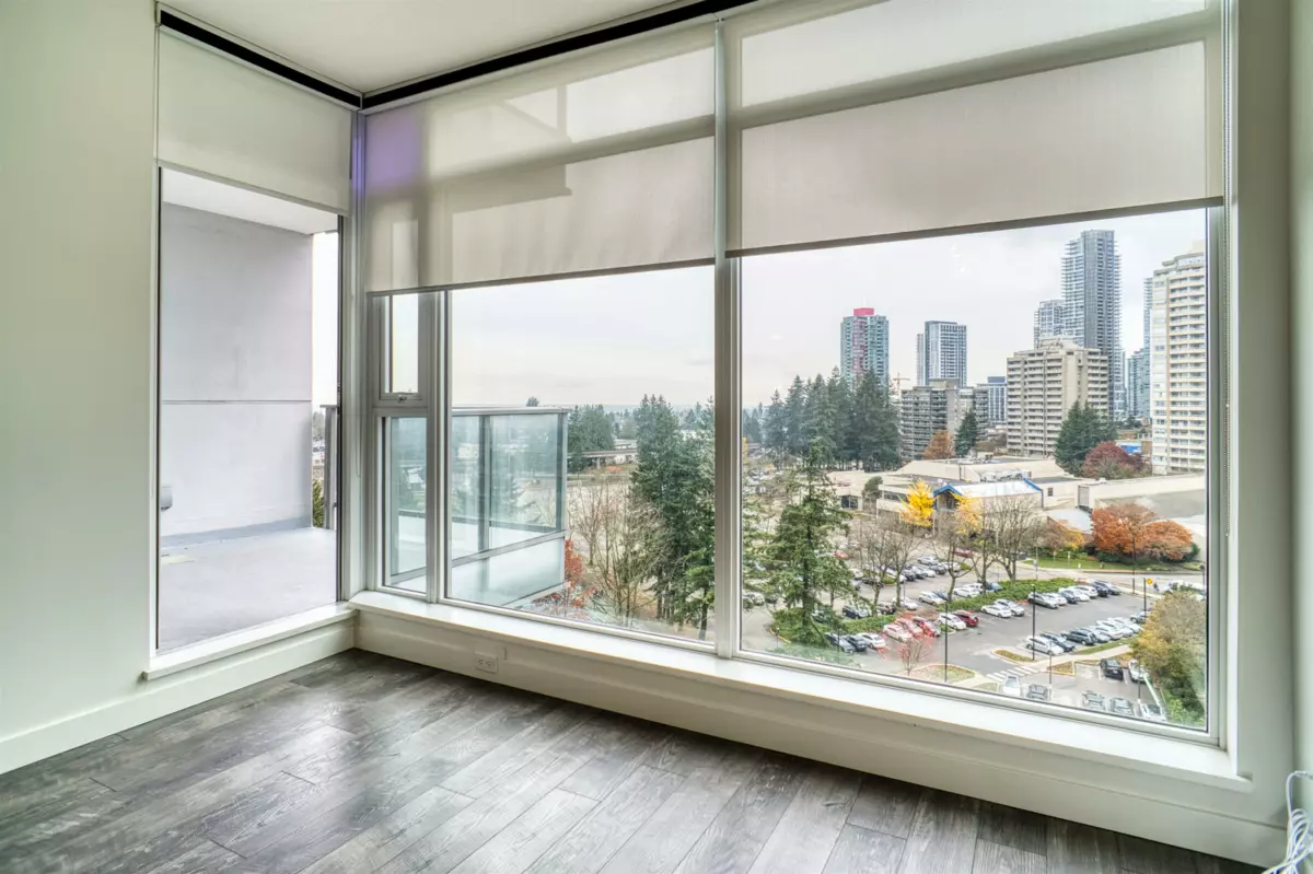 Walk-In Closet Photo of 1505 6538 Nelson Avenue, Burnaby, BC