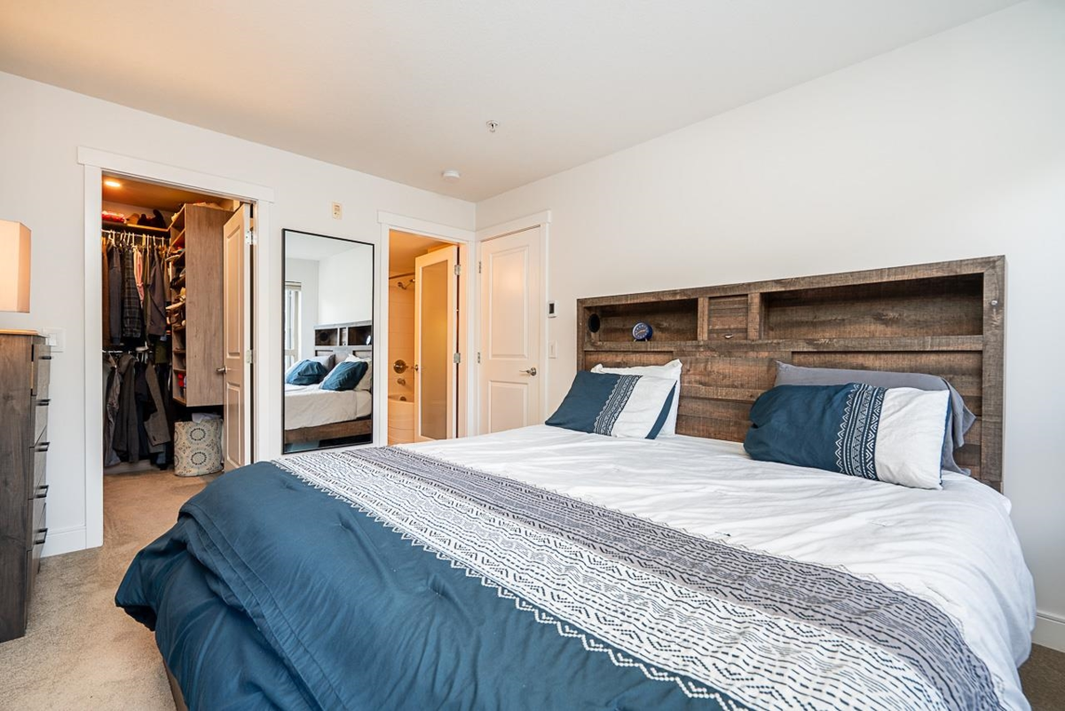 Bedroom 3 Photo of 315 801 Klahanie Drive, Port Moody, BC