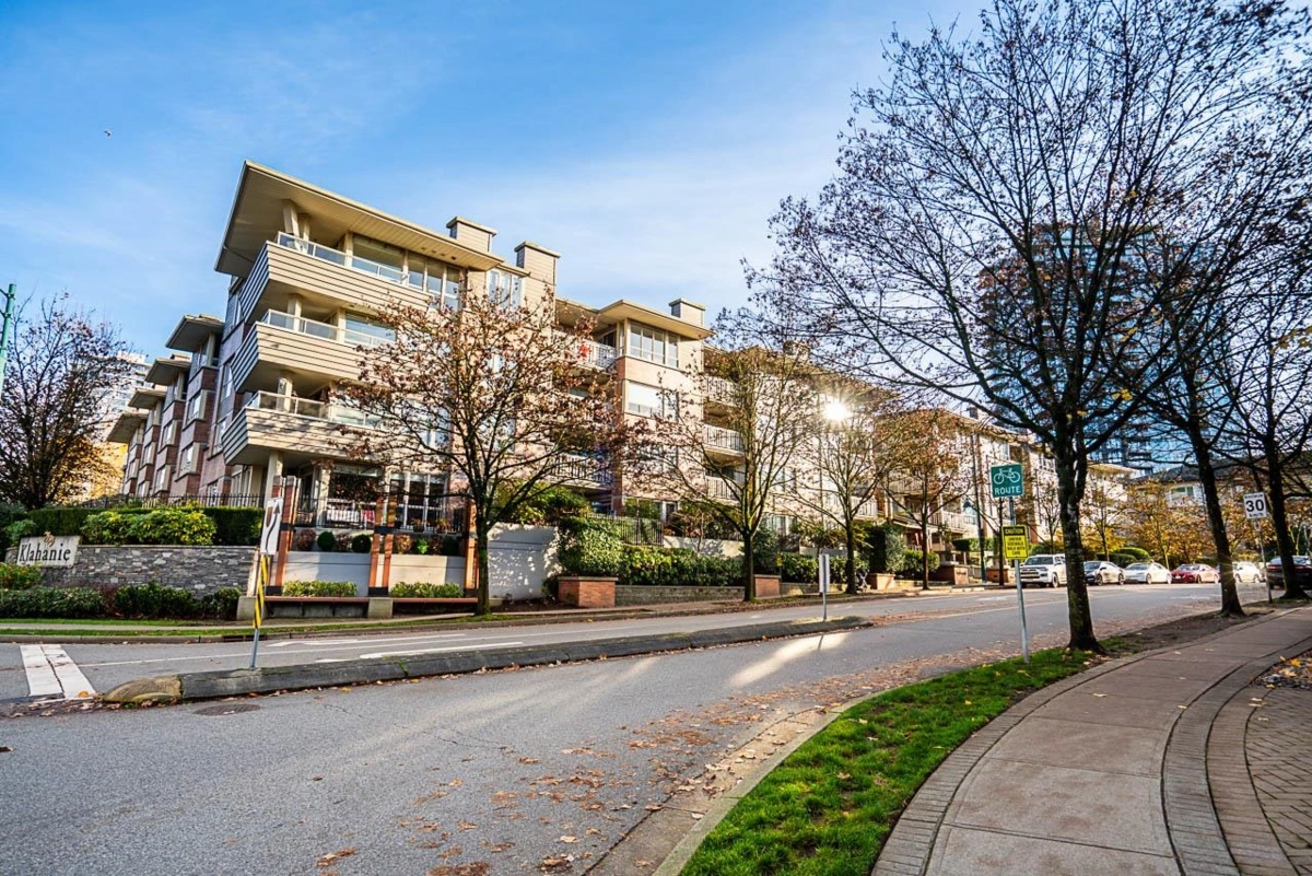 Garden / Landscaping Photo of 315 801 Klahanie Drive, Port Moody, BC