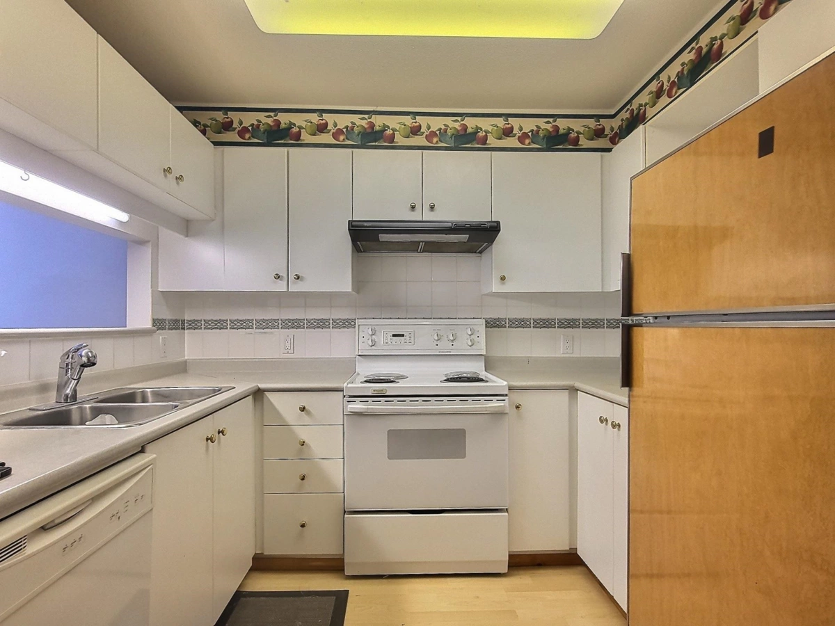 Kitchen Island Photo of 212 10128 132 Street, Surrey, BC