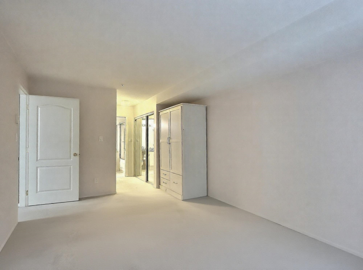 Walk-In Closet Photo of 212 10128 132 Street, Surrey, BC