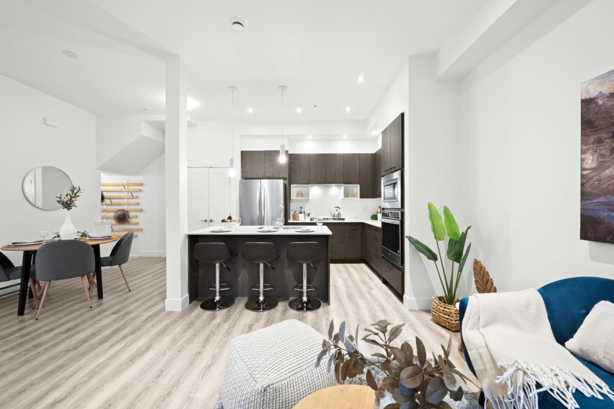 Living Room Photo of 12 20849 78b Avenue, Langley, BC