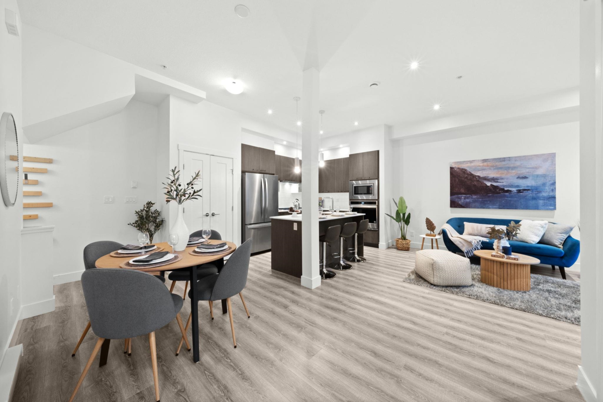 Walk-In Closet Photo of 12 20849 78b Avenue, Langley, BC