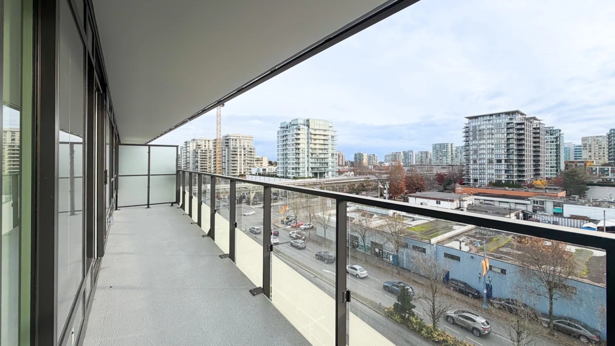 Primary Bathroom Photo of 708 7977 Lansdowne Road, Richmond, BC
