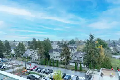Garden / Landscaping Photo of 711 7080 No. 3 Road, Richmond, BC