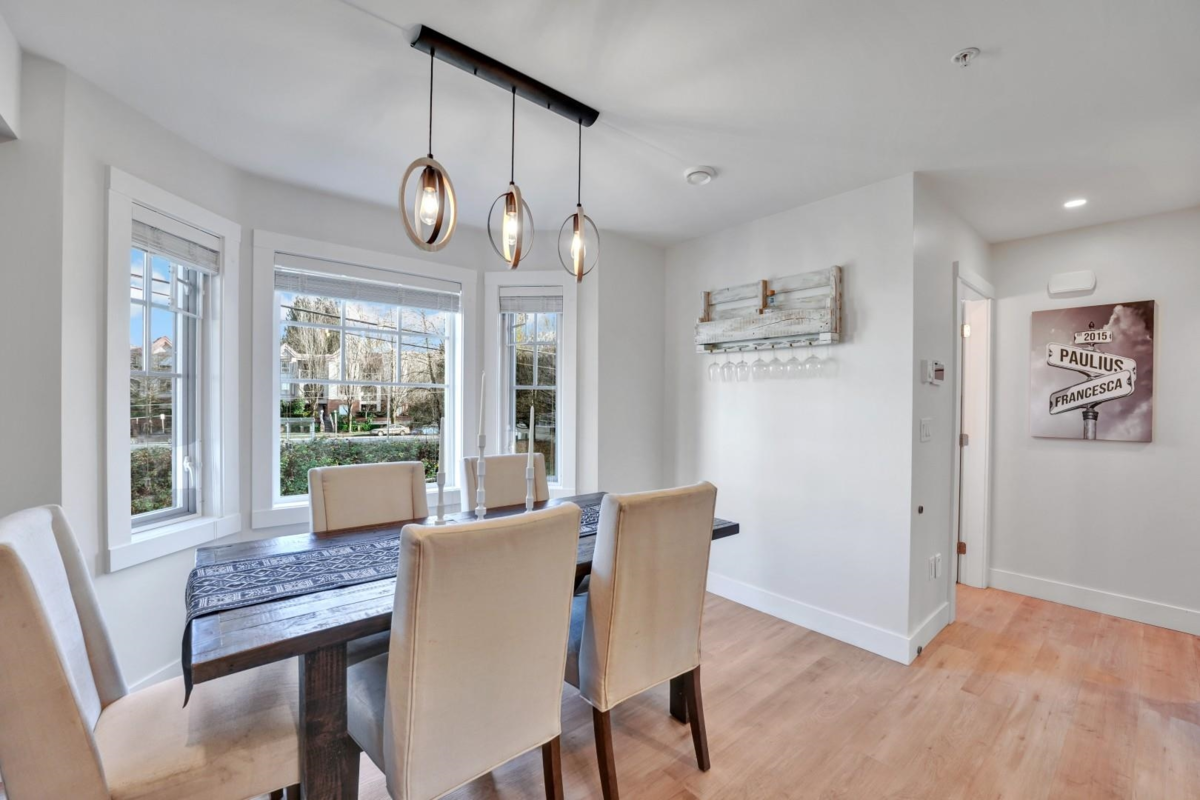 Breakfast Nook Photo of 3 2338 Kelly Avenue, Port Coquitlam, BC