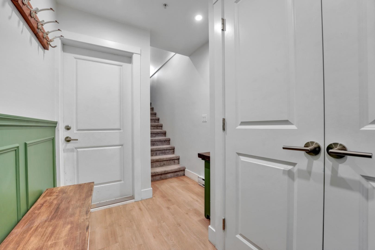 Dining Area Photo of 3 2338 Kelly Avenue, Port Coquitlam, BC