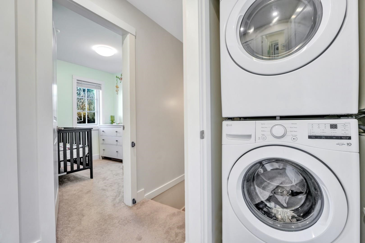 Hot Tub / Spa Photo of 3 2338 Kelly Avenue, Port Coquitlam, BC