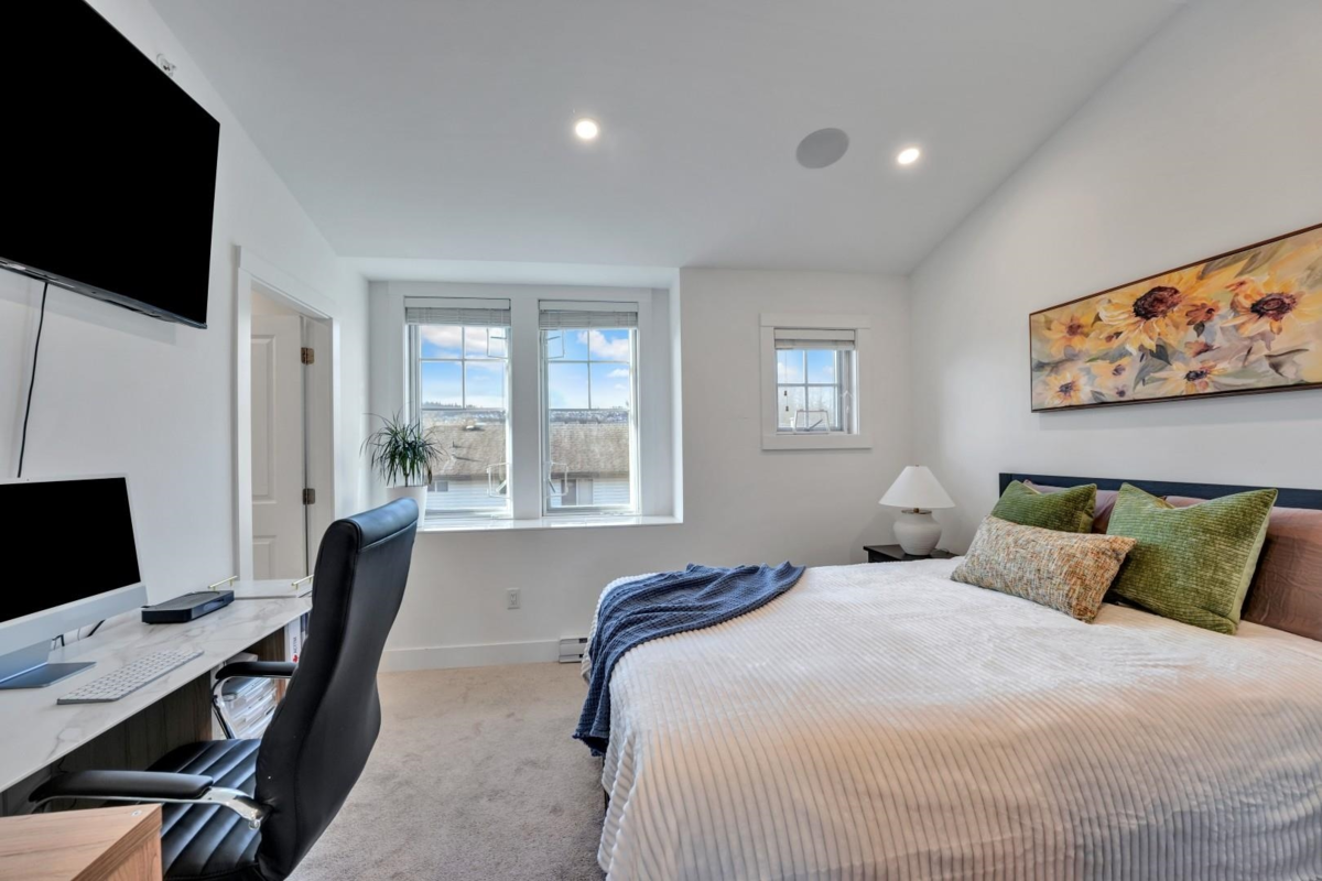 Staircase Photo of 3 2338 Kelly Avenue, Port Coquitlam, BC