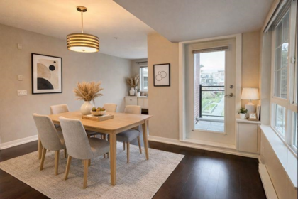 205 2940 King George Boulevard, Surrey, BC, Surrey — Apartment/Condo for sale