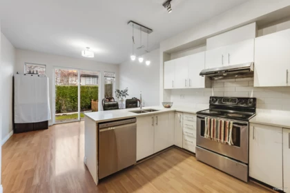 39 8726 159 Street, Surrey, BC, Surrey — Townhouse for sale