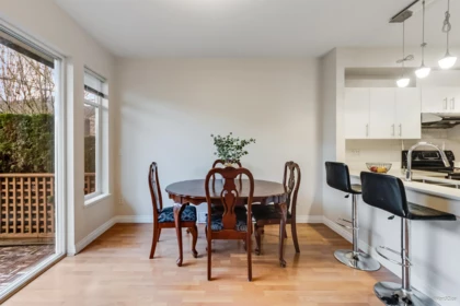 Kitchen Island Photo of 39 8726 159 Street, Surrey, BC