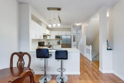 Kitchen Photo of 39 8726 159 Street, Surrey, BC