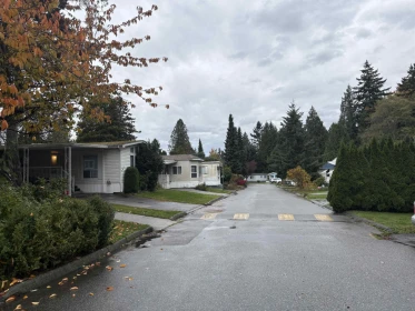 Front Yard Photo of 136 7790 King George Boulevard, Surrey, BC