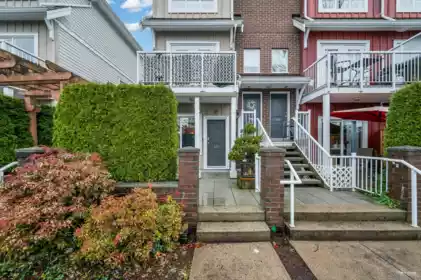 310 1661 Fraser Avenue, Port Coquitlam, BC, Glenwood PQ — 3 bed townhouse for sale