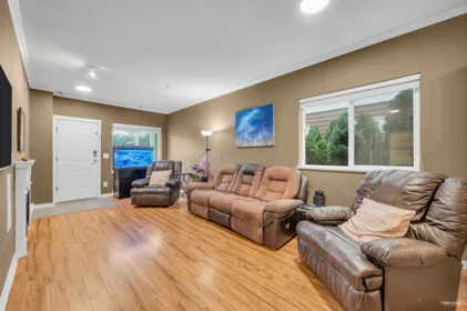 Kitchen Island Photo of 310 1661 Fraser Avenue, Port Coquitlam, BC